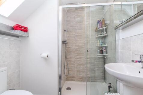 Bedroom One En-Suite