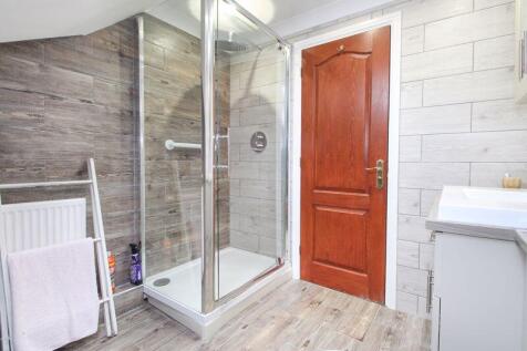 Bedroom One En-Suite