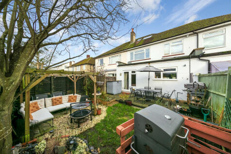 2, 263 Uxbridge R...