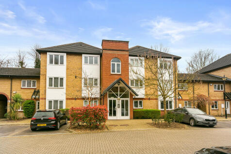 96 Riverside Cour...