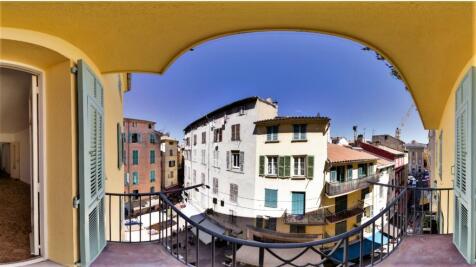 4.Balcony