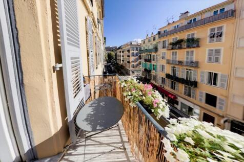 5.Balcony