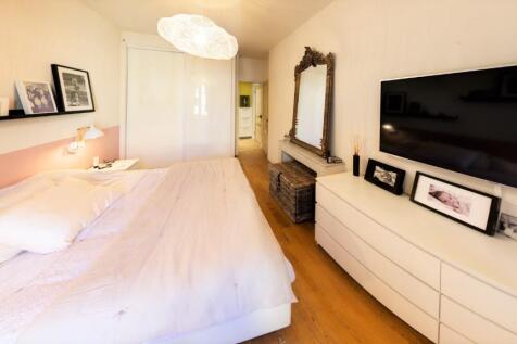 9.Bedroom1