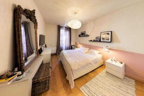 8.Bedroom1