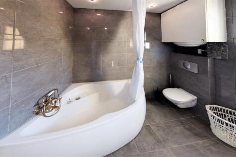 8.Bathroom