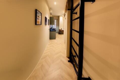 2.Corridor