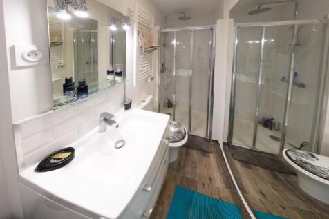 8.Bathroom
