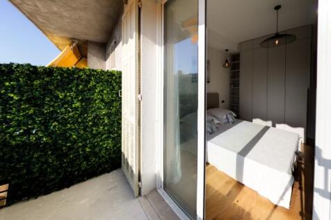 15. Balcony