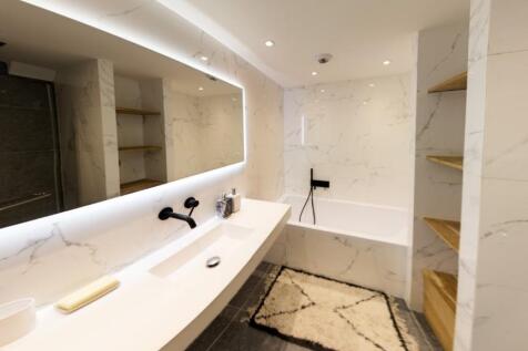 19.Bathroom1