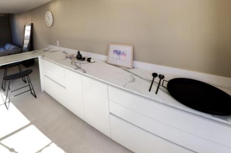 13.Kitchen