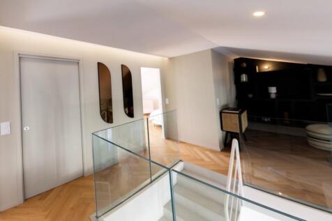 25.Mezzanine
