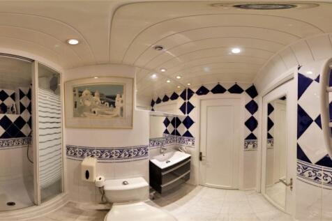 15.Bathroom2