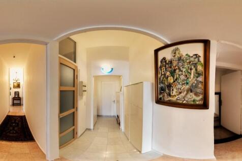 2.Corridor Living