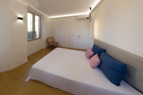 10.Bedroom1
