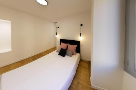 14.Bedroom2 window