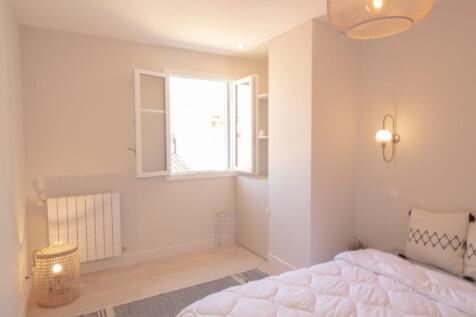 22.bedroom