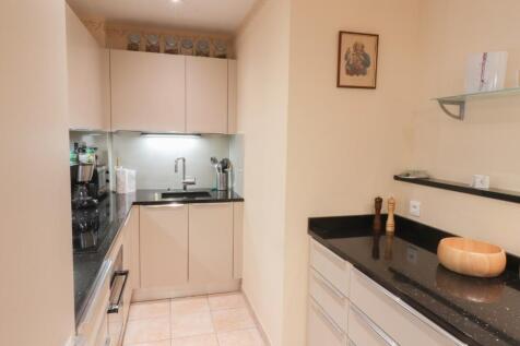 10.Kitchen