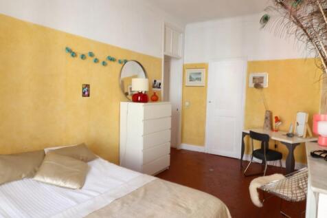 11.bedroom1