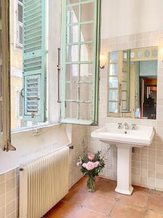 11.Bathroom