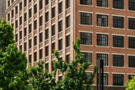 8 Harbord Square