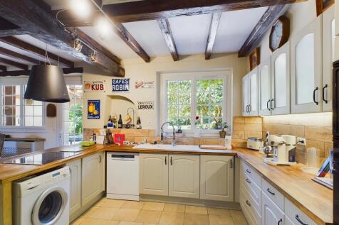 Property Image 4