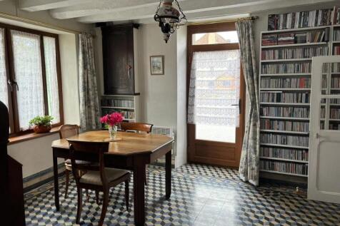 Property Image 4