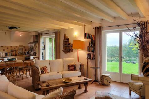 Property Image 4