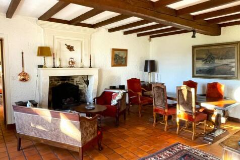 Property Image 4