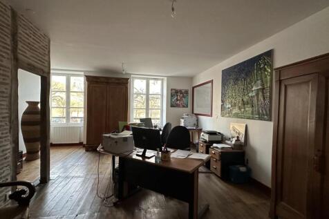 Property Image 4