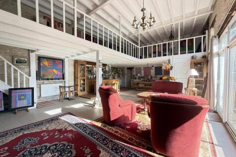 Property Image 8