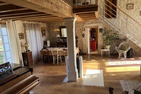 Property Image 8