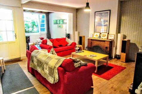 Property Image 4