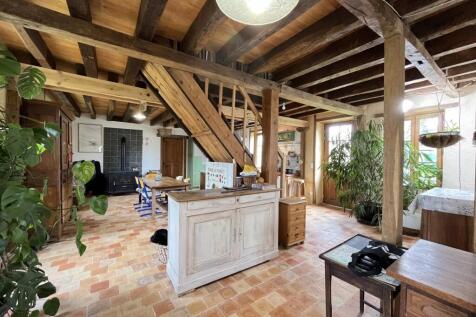 Property Image 4
