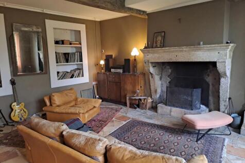 Property Image 4