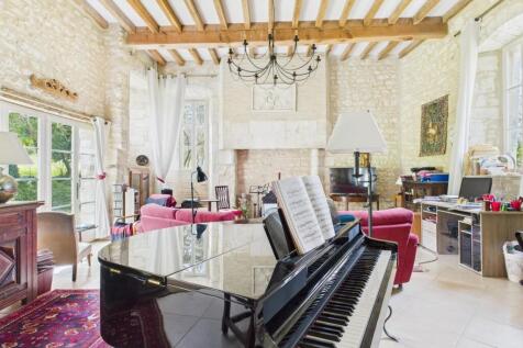 Property Image 4