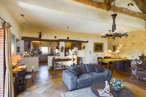 Property Image 4