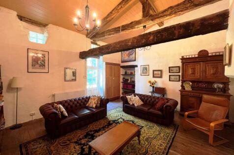 Property Image 4