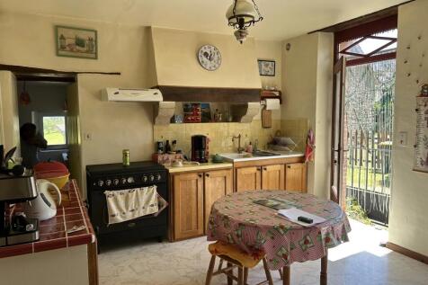 Property Image 4
