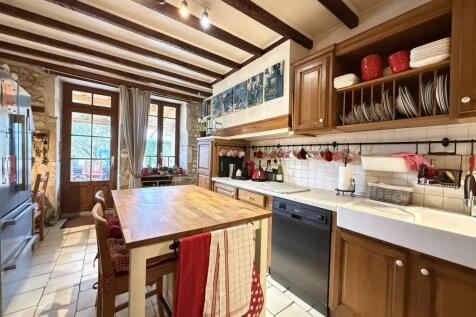 Property Image 8