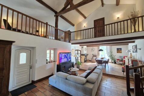 Property Image 4
