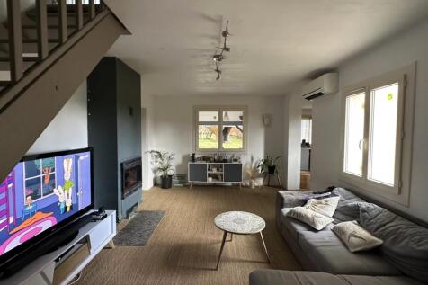 Property Image 4