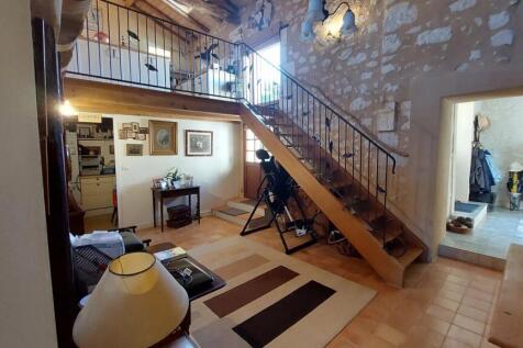 Property Image 8