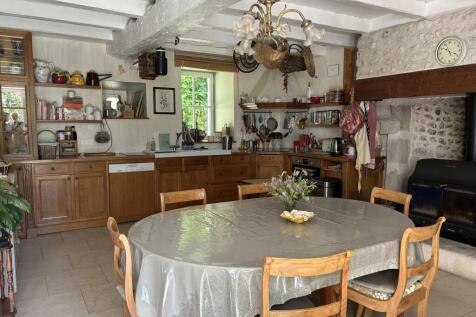 Property Image 4