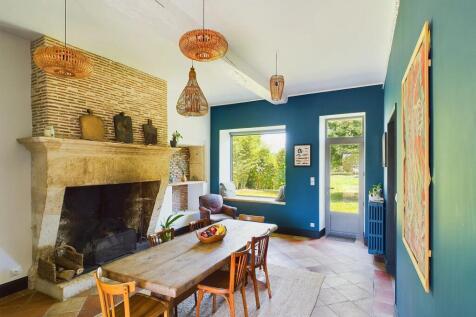 Property Image 4