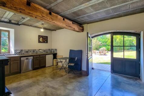 Property Image 17