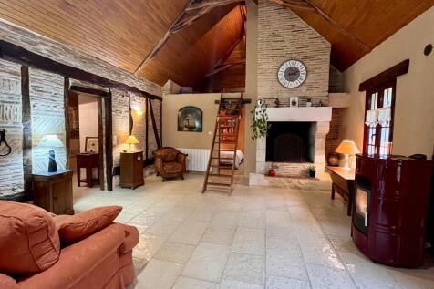 Property Image 4