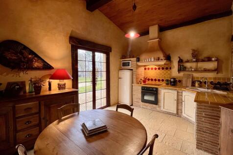 Property Image 5