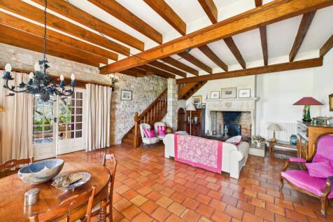 Property Image 4
