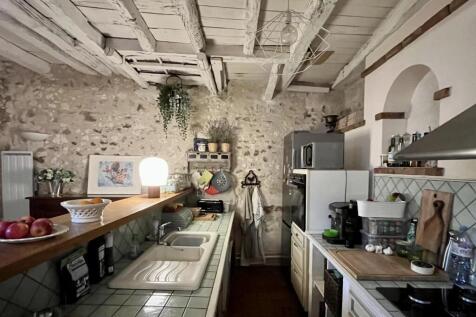 Property Image 8