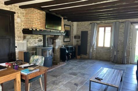 Property Image 4